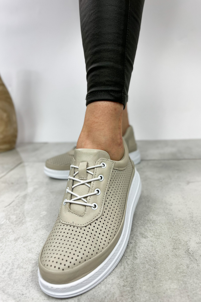 Skórzane półbuty na platformie beżowe