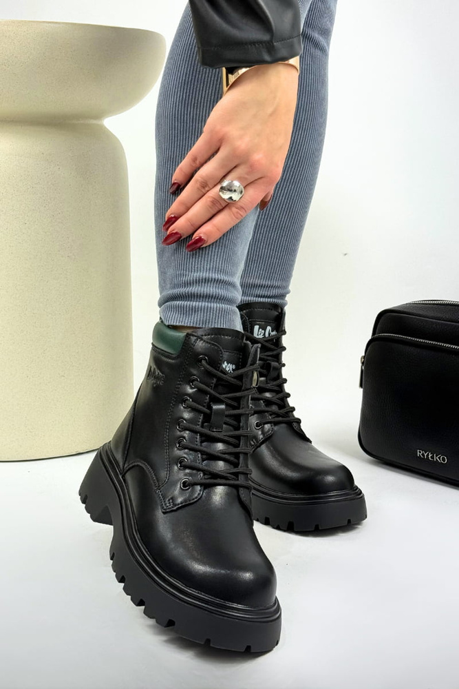 Trapery damskie skórzane ocieplane za kostkę czarne 