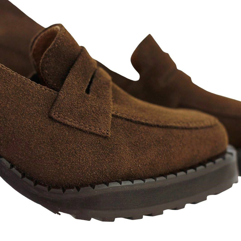 Жіночі коричневі шкіряні туфлі на вишуканих високих підборах