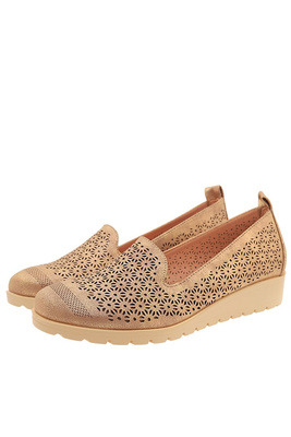 Piękne półbuty ażurowe w kolorze miedzianym