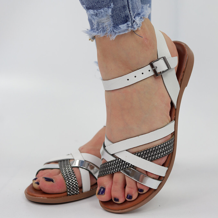 Білі шкіряні босоніжки з ремінцями Potocki