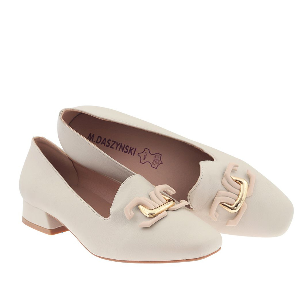 Бежеві мокасини на низькому каблуці від M. Daszyński 