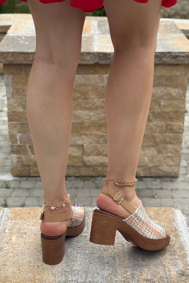 Sandały beżowo niebieskie z ekoskóry na obcasie 