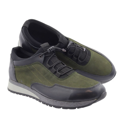 Чоловіче спортивне взуття на шнурівці кольору хакі