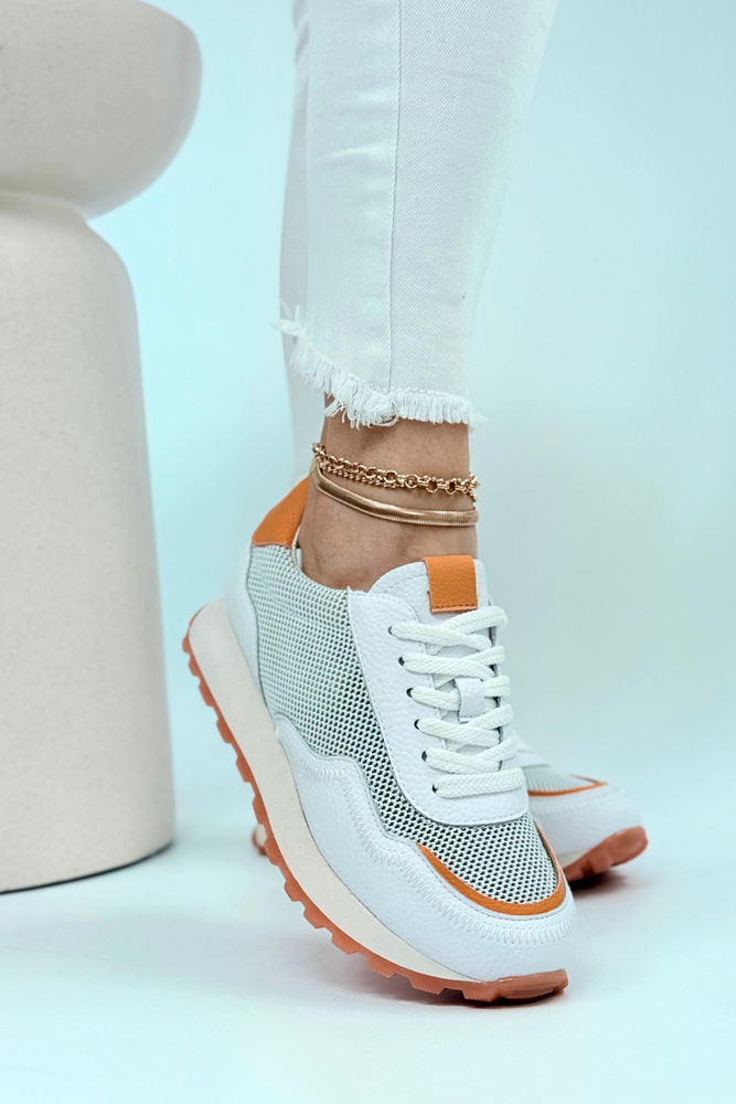 Sneakersy biało pomarańczowe skórzane z przewiewnym materiałem