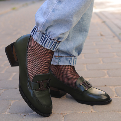 Mokasyny damskie zielone na klocku Vinceza