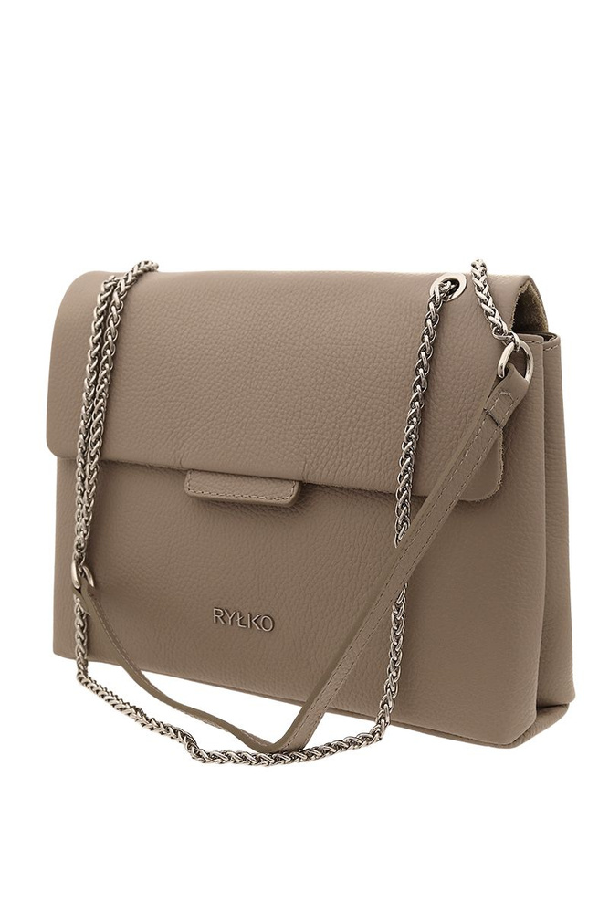 Маленька чорна шкіряна сумка з клапаном і ланцюжком