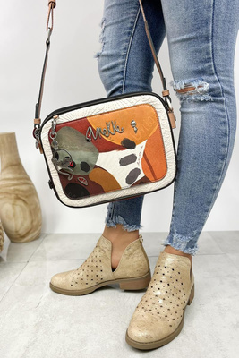 Złote botki ażurowe z wycięciami wsuwane