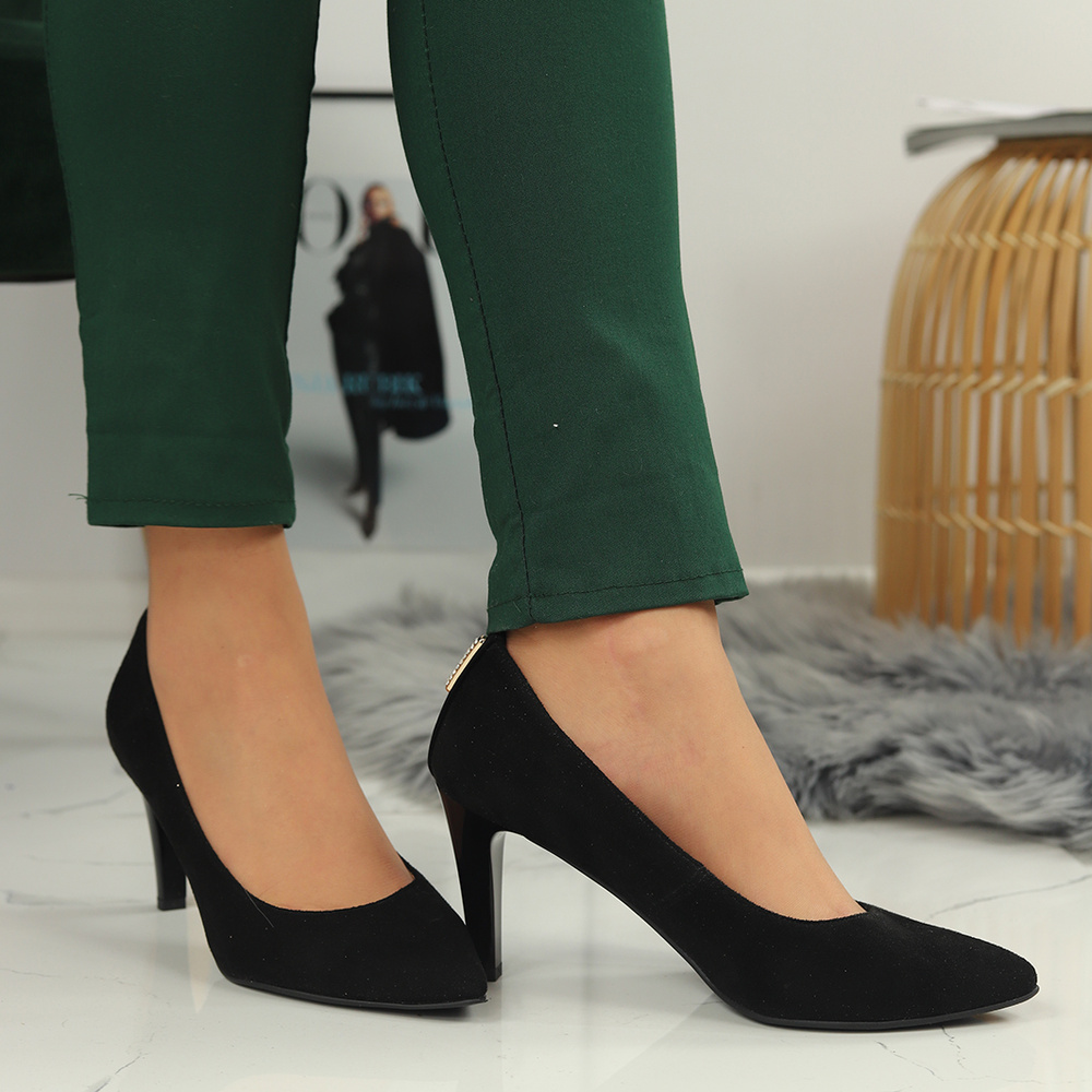 Чорні замшеві туфлі Clasicco