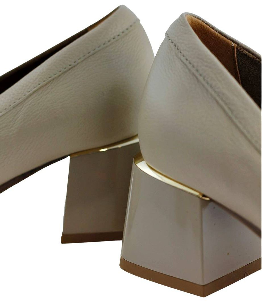 Beżowe półbuty damskie skórzane na obcasie Lemar