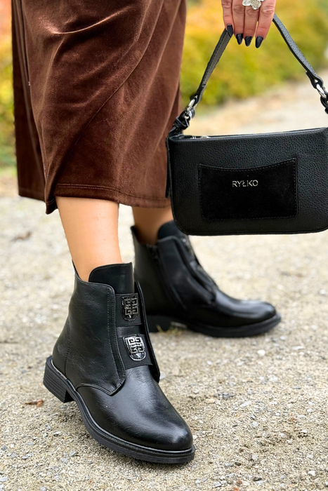 Czarne botki z ekoskóry z subtelną ozdobą ocieplane