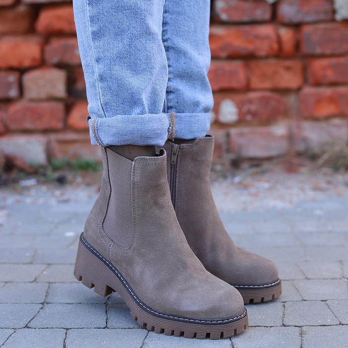 Бежеві замшеві шкіряні ботильйони на платформі Filippo