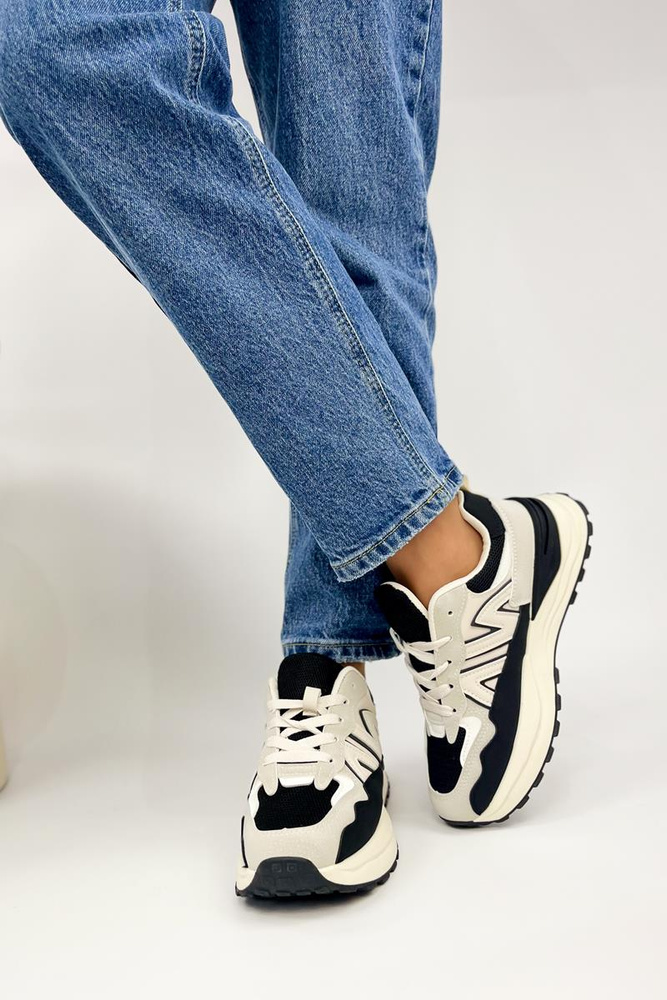Sneakersy damskie na platformie biało czarne sznurowane