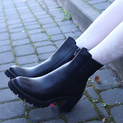 Черевики челсі на високому каблуці, чорні, 2-25451-41 Marco Tozzi