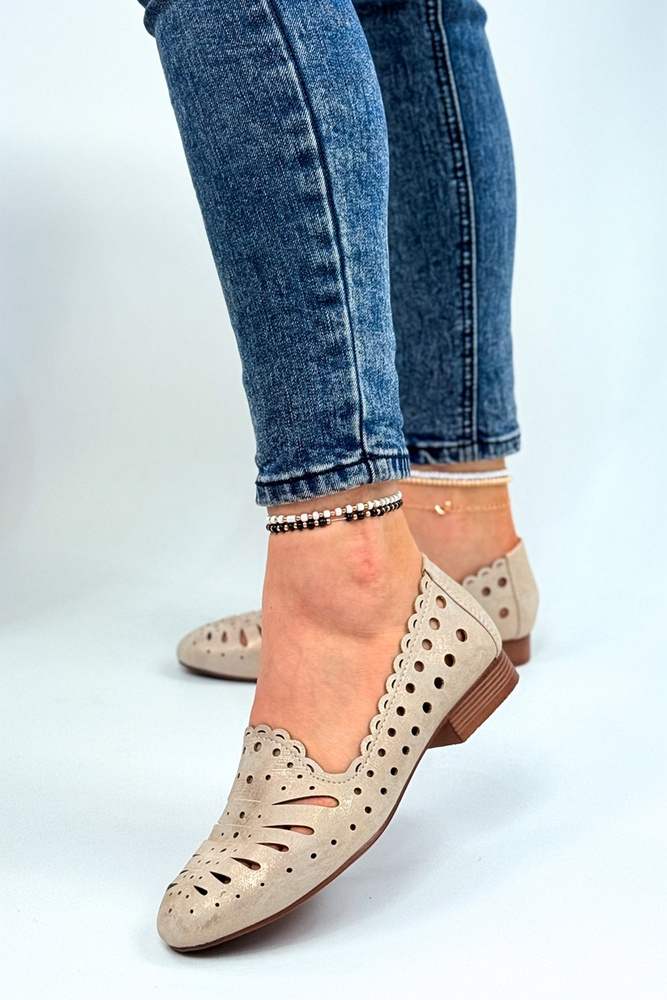 Ażurowe półbuty złote na obcasie wsuwane