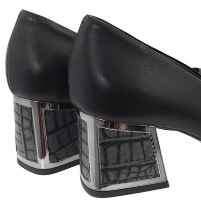 Czółenka skórzane czarne Kordel