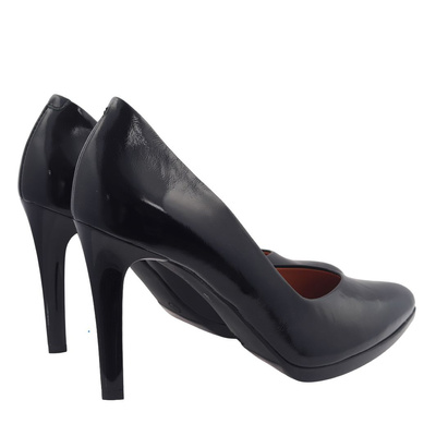 Чорні лаковані туфлі Clasicco 