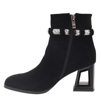 Czarne botki damskie na słupku S.Barski
