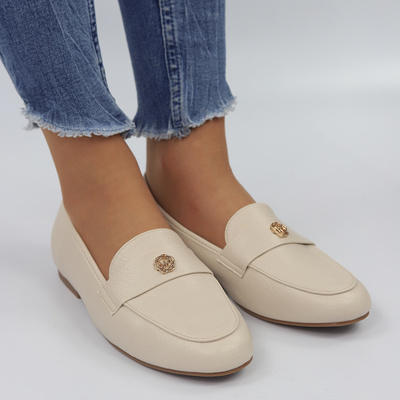 Бежеві жіночі мокасини Evento