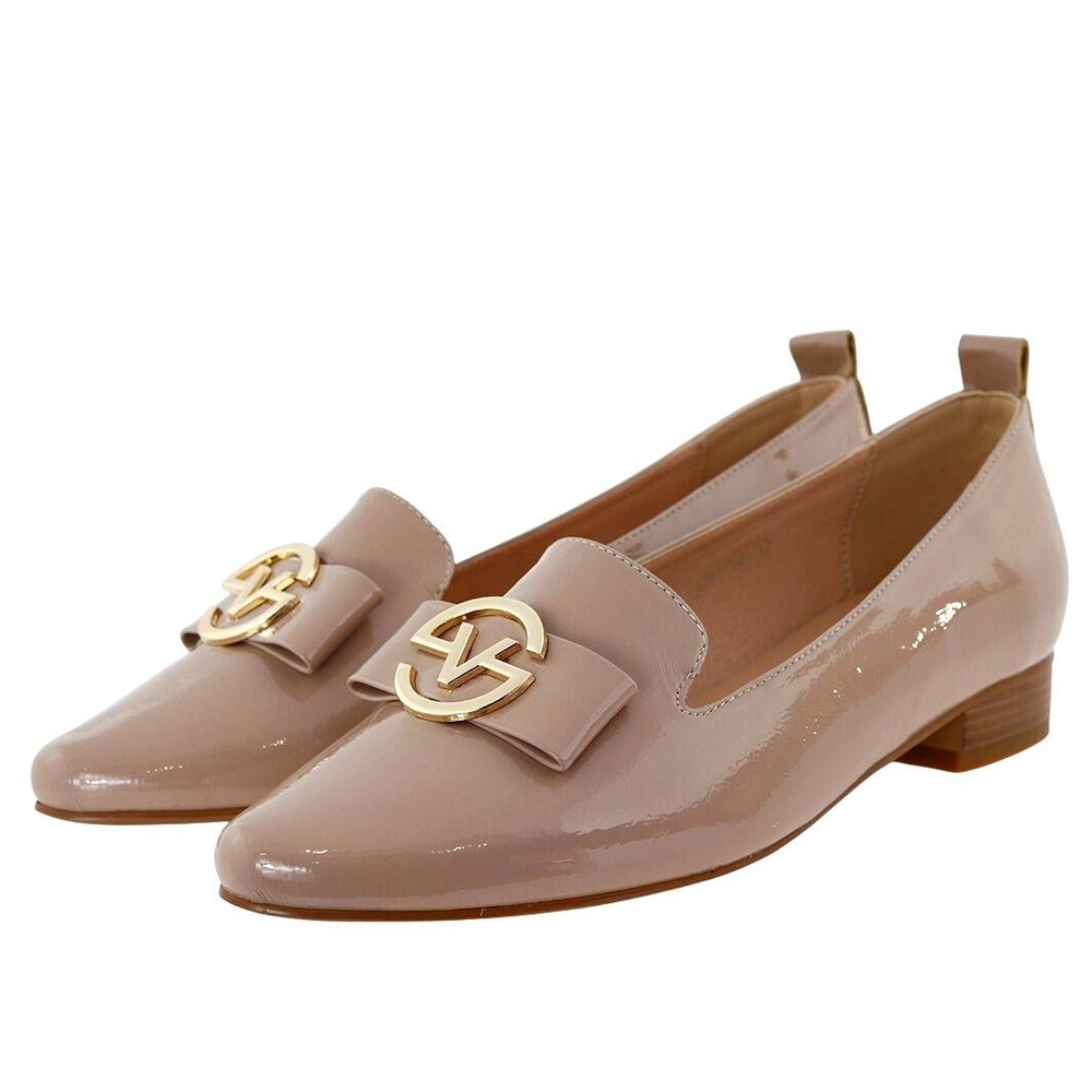 Елегантні лаковані мокасини на низькому каблуці від Vinceza