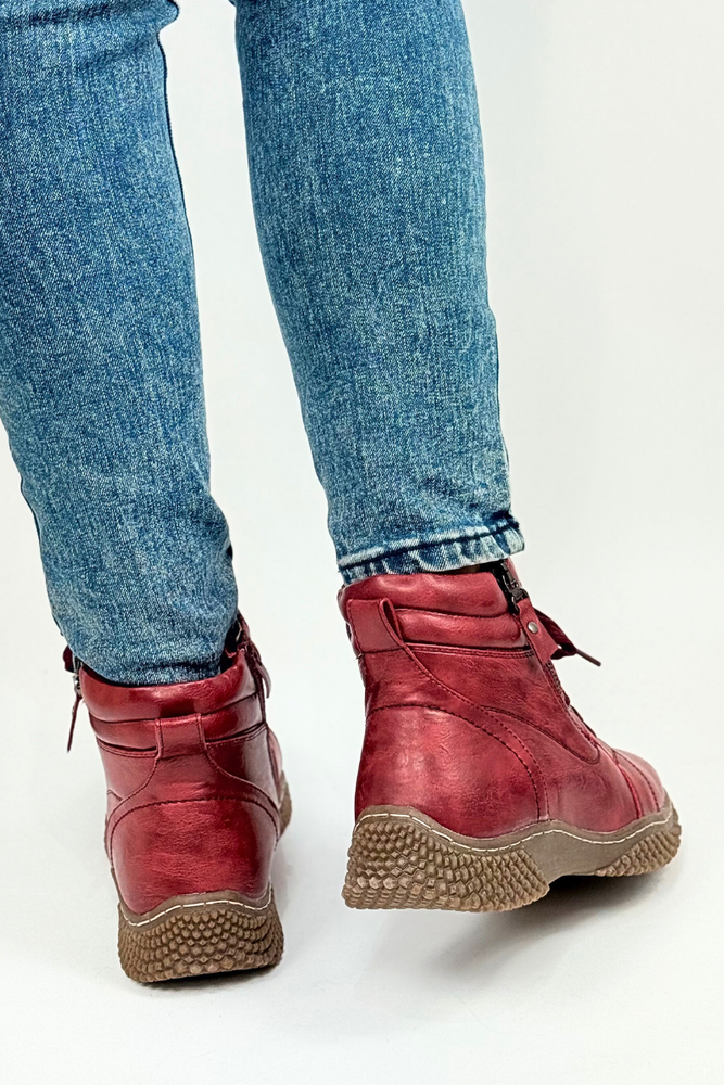 Bordowe botki ocieplane płaskie sznurowane z zamkiem 