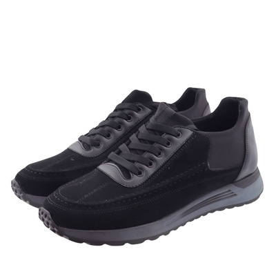 Чорні замшеві чоловічі спортивні туфлі на шнурівці