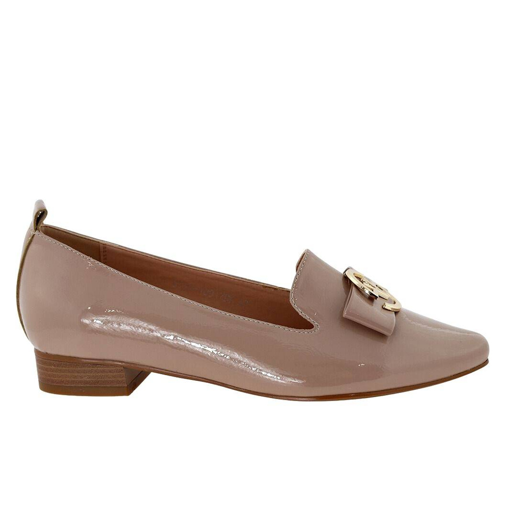 Елегантні лаковані мокасини на низькому каблуці від Vinceza