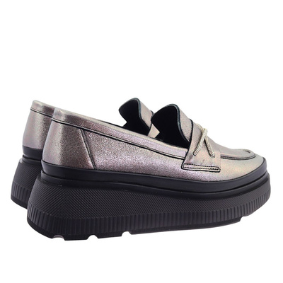 Mokasyny skórzane srebrne z paskami w cyrkonie na platformie