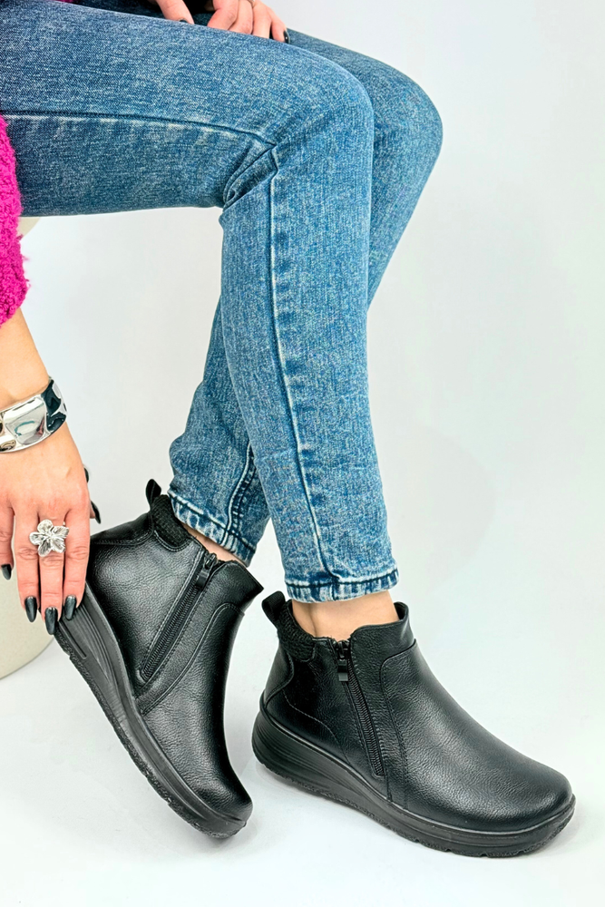 Botki krótkie czarne na niskim koturnie ocieplane na zamek