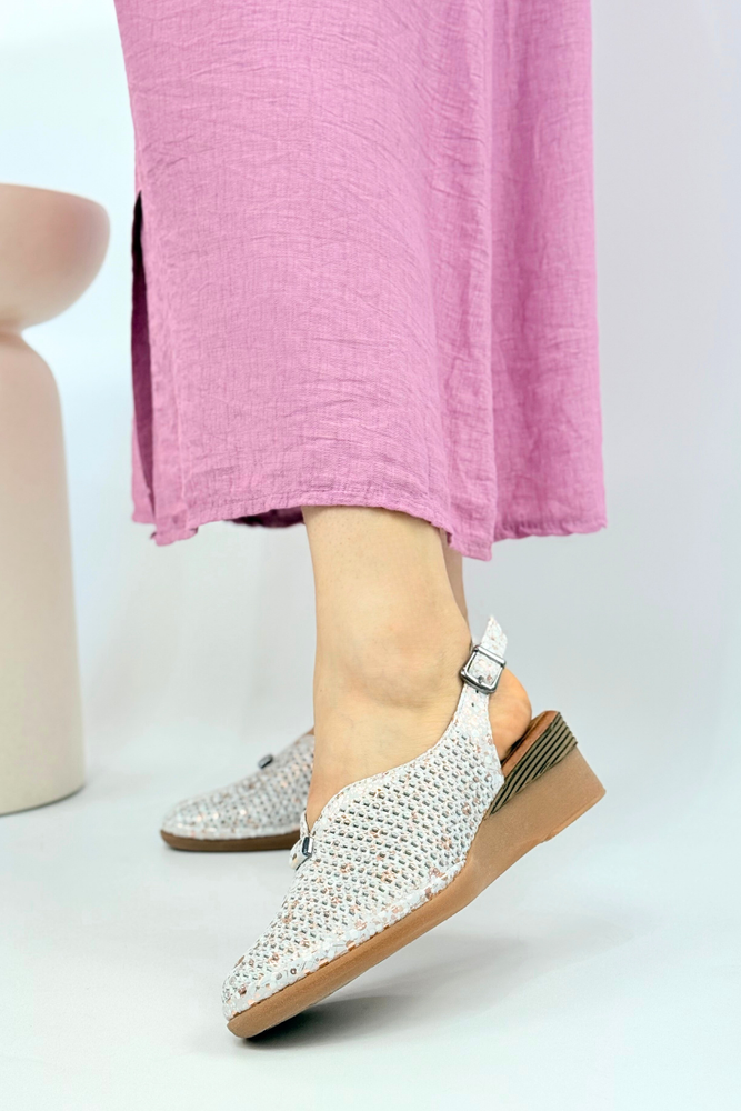 Multicolor sandały skórzane na koturnie Artiker