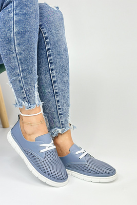 Niebieskie półbuty skórzane ażurowe płaskie