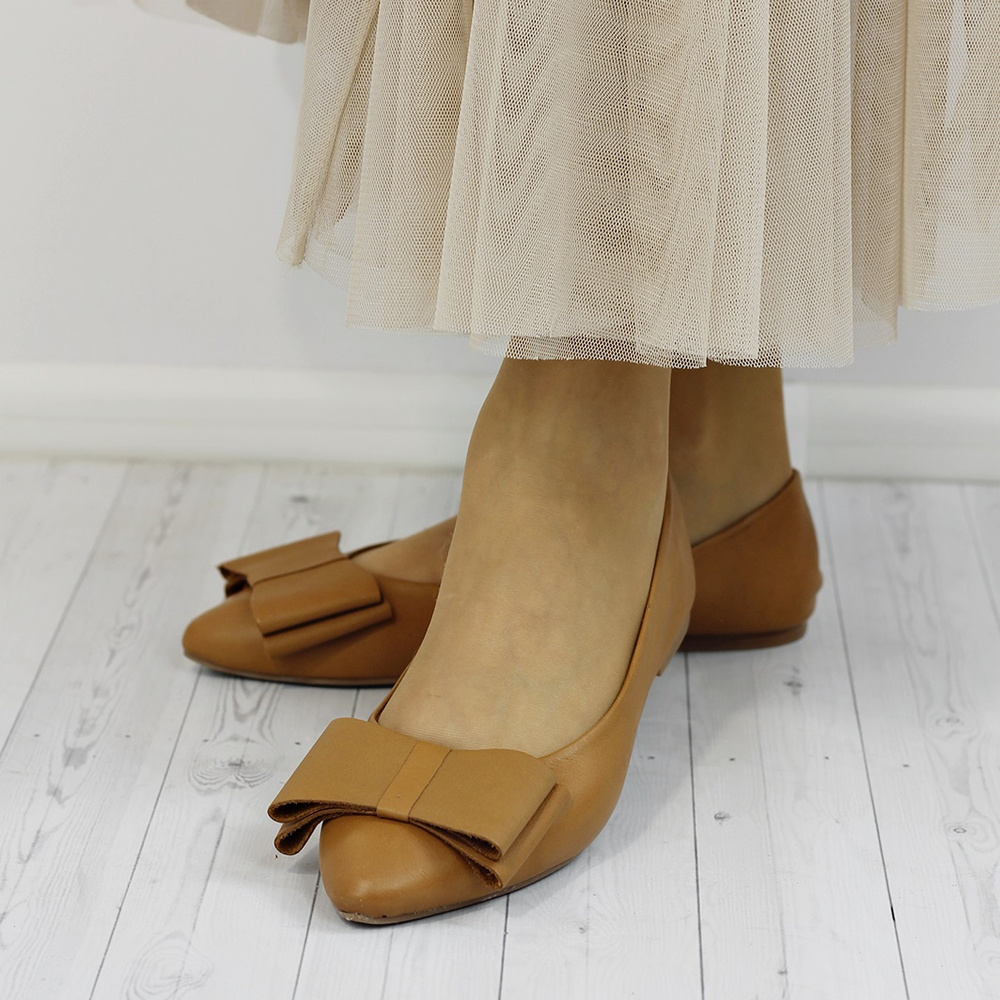 Жіночі гладкі коричневі балетки Venezia