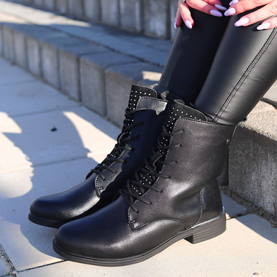 Чорні шкіряні ботильйони Filippo