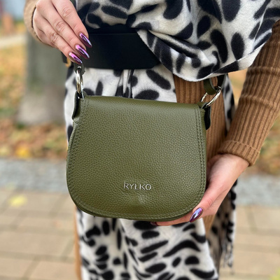 Mała listonoszka damska w kolorze oliwkowym z klapą Ryłko