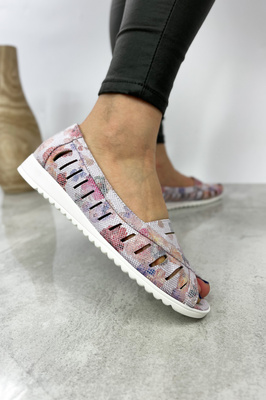 Baleriny ażurowe różowe w kwiatki wsuwane