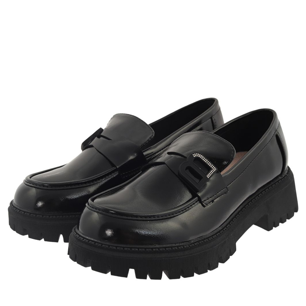 Półbuty czarne lakierowane na platformie T. Sokolski