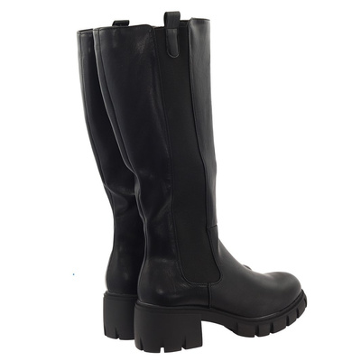 Kozaki czarne z elastyczną gumką M. Daszyński