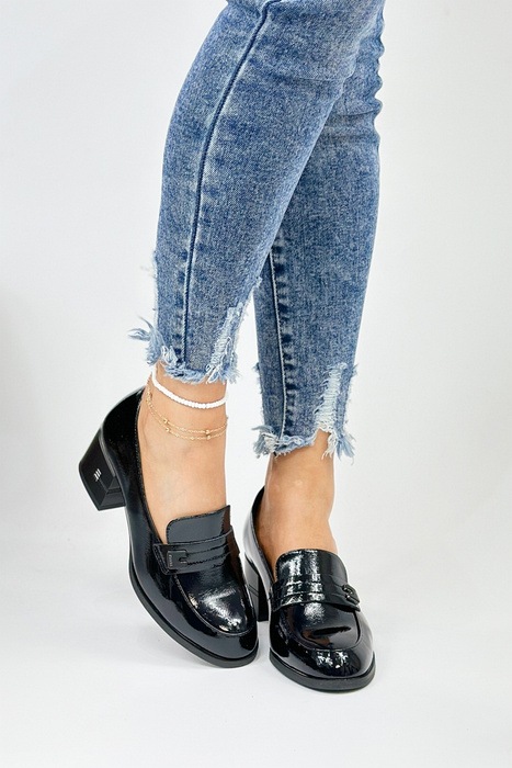 Шкіряні жіночі чорні сліпони