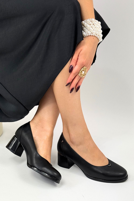 Чорні човники з блоком Potocki