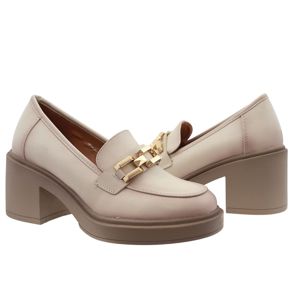 Стильні бежеві мокасини з декоративною ланцюжком на колодці