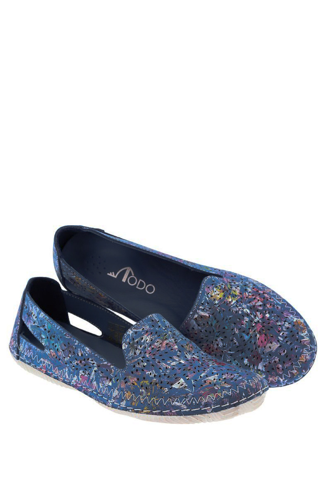 Сині ажурні туфлі на зав'язках