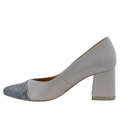 Жіночі шкіряні човники на сірому каблуці, колір Kordel