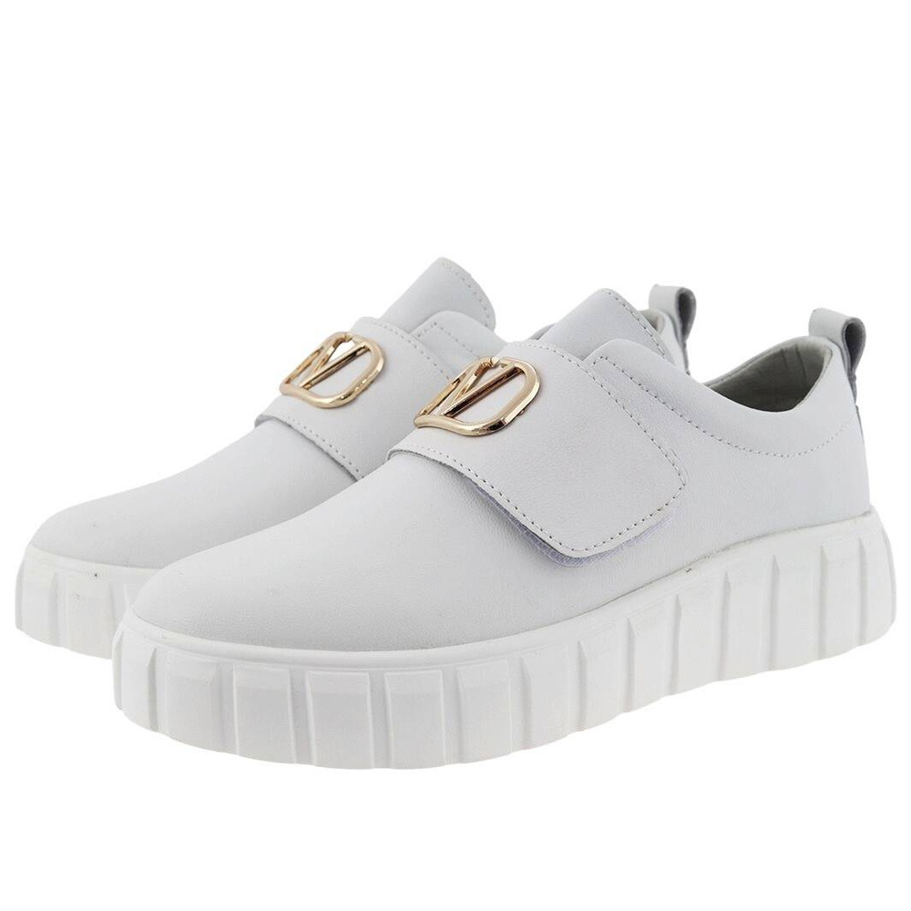 Półbuty damskie w kolorze białym na platformie Vinceza 