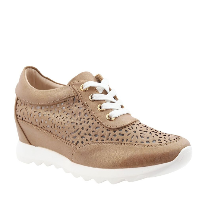 Жіночі золотисті ажурні кросівки на закритій танкетці