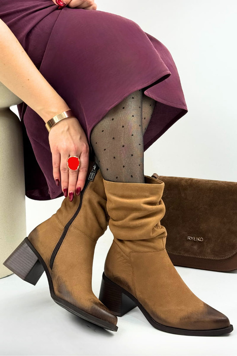 Botki damskie skórzane zamszowe na obcasie w kolorze kasztana