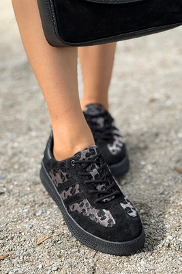 Шкіряні сліпони на танкетці на блискавці, чорні