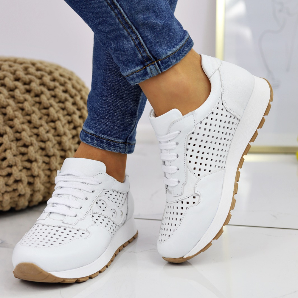 Modne skórzane sneakersy damskie białe Venezia
