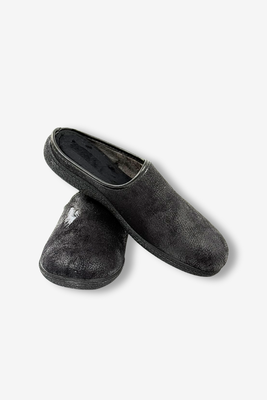 Kapcie męskie czarne welurowe kryte domowe z płaską podeszwą