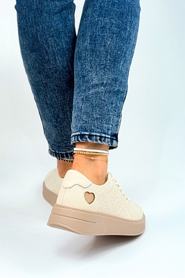 Skórzane półbuty beżowe na platformie sznurowane