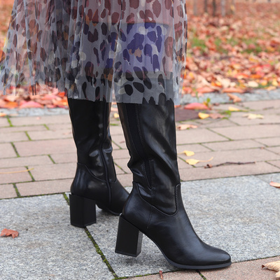 Kozaki czarne na obcasie M. Daszyński